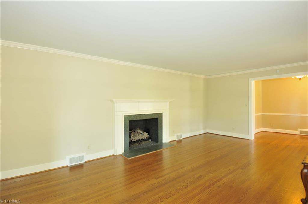 2707 Tudor Road Winston-Salem, NC 27106 - Photo 4 of 18 Gallery Image 4