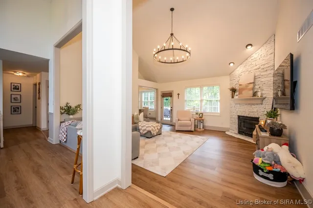 $599,000 | 4697 Roberts Road, Floyds Knobs, IN 47119