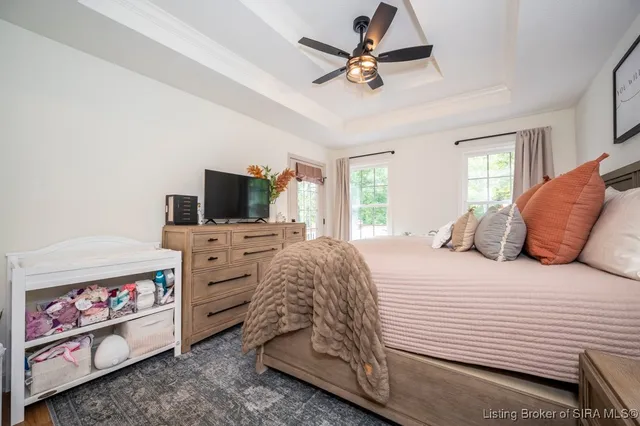 $599,000 | 4697 Roberts Road, Floyds Knobs, IN 47119