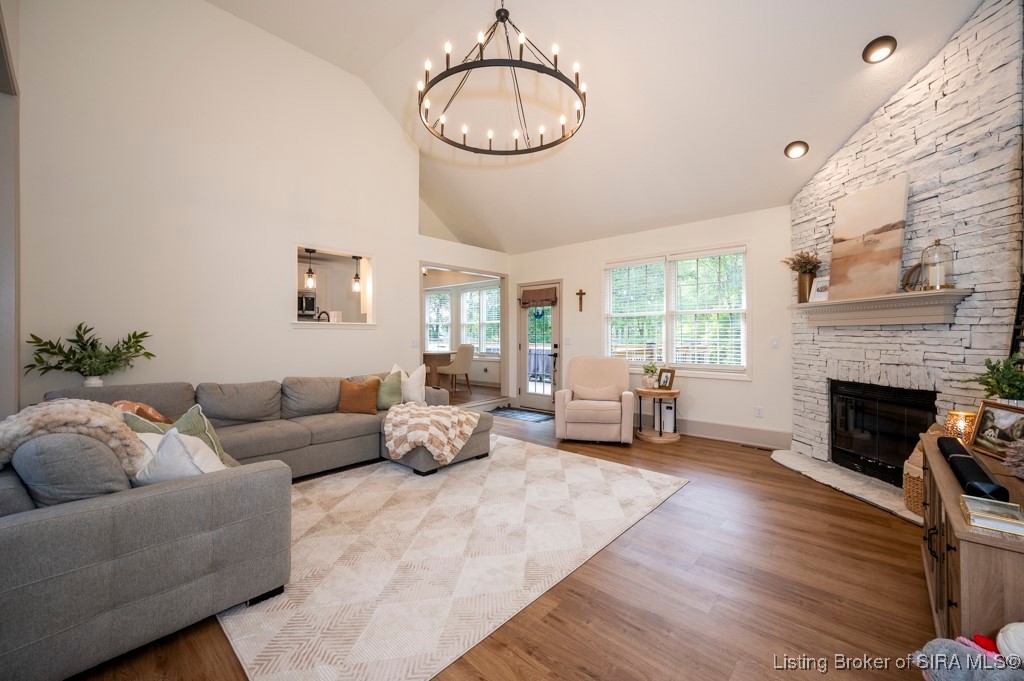 4697 Roberts Road Floyds Knobs, IN 47119 - Photo 3 of 69