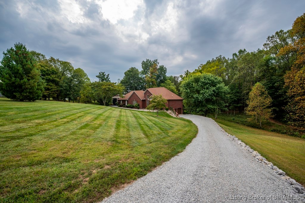 4697 Roberts Road Floyds Knobs, IN 47119 - Photo 48 of 69