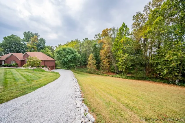 $599,000 | 4697 Roberts Road, Floyds Knobs, IN 47119