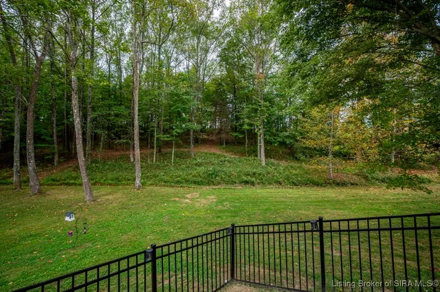 $599,000 | 4697 Roberts Road, Floyds Knobs, IN 47119