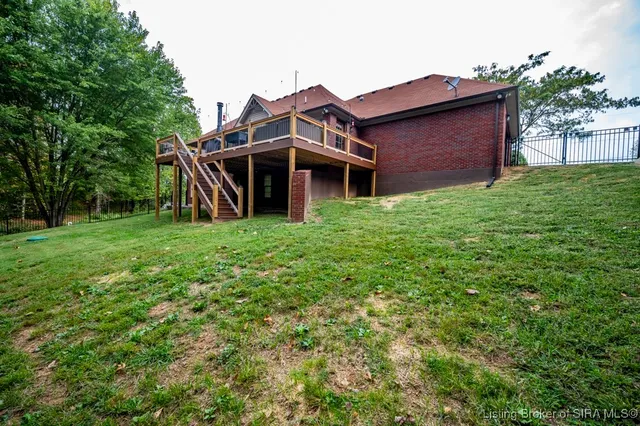 $599,000 | 4697 Roberts Road, Floyds Knobs, IN 47119