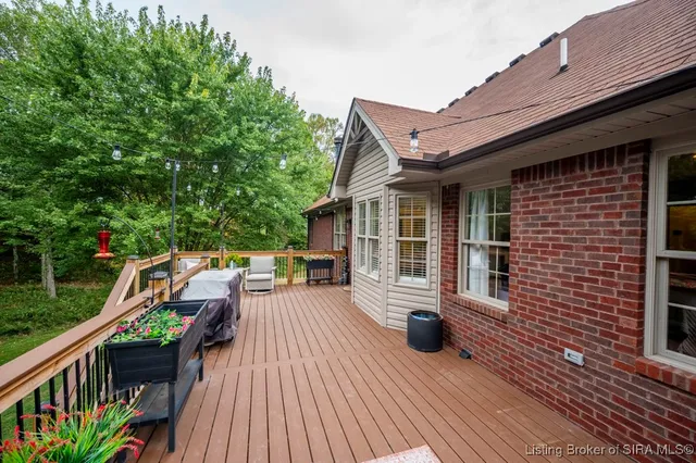 $599,000 | 4697 Roberts Road, Floyds Knobs, IN 47119