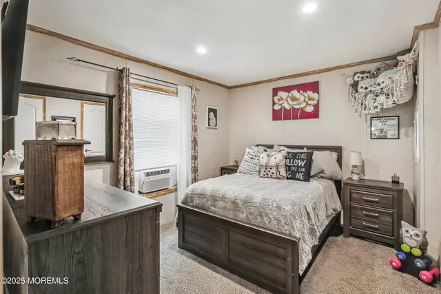 $215,000 | 32 Bayshore Mobile Manor, Hazlet, NJ 07730