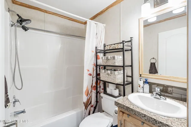 $215,000 | 32 Bayshore Mobile Manor, Hazlet, NJ 07730