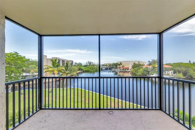 $2,495 | 7 Royal Palm Way, Unit 4080, Boca Raton, FL 33432