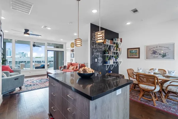 $335,000 | 2401 Crawford Street, Unit B304, Houston, TX 77004