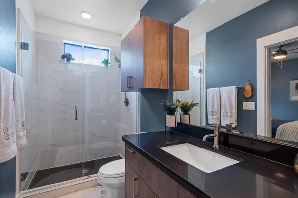 $335,000 | 2401 Crawford Street, Unit B304, Houston, TX 77004