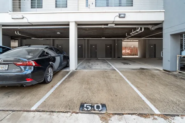 $335,000 | 2401 Crawford Street, Unit B304, Houston, TX 77004