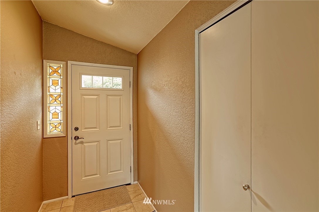 22429 18th Avenue Southeast Bothell, WA 98021 - Photo 13 of 29