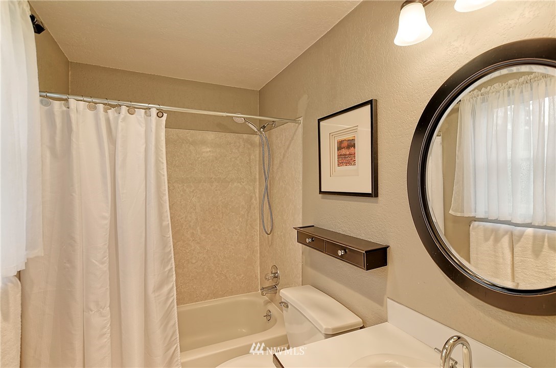 22429 18th Avenue Southeast Bothell, WA 98021 - Photo 20 of 29