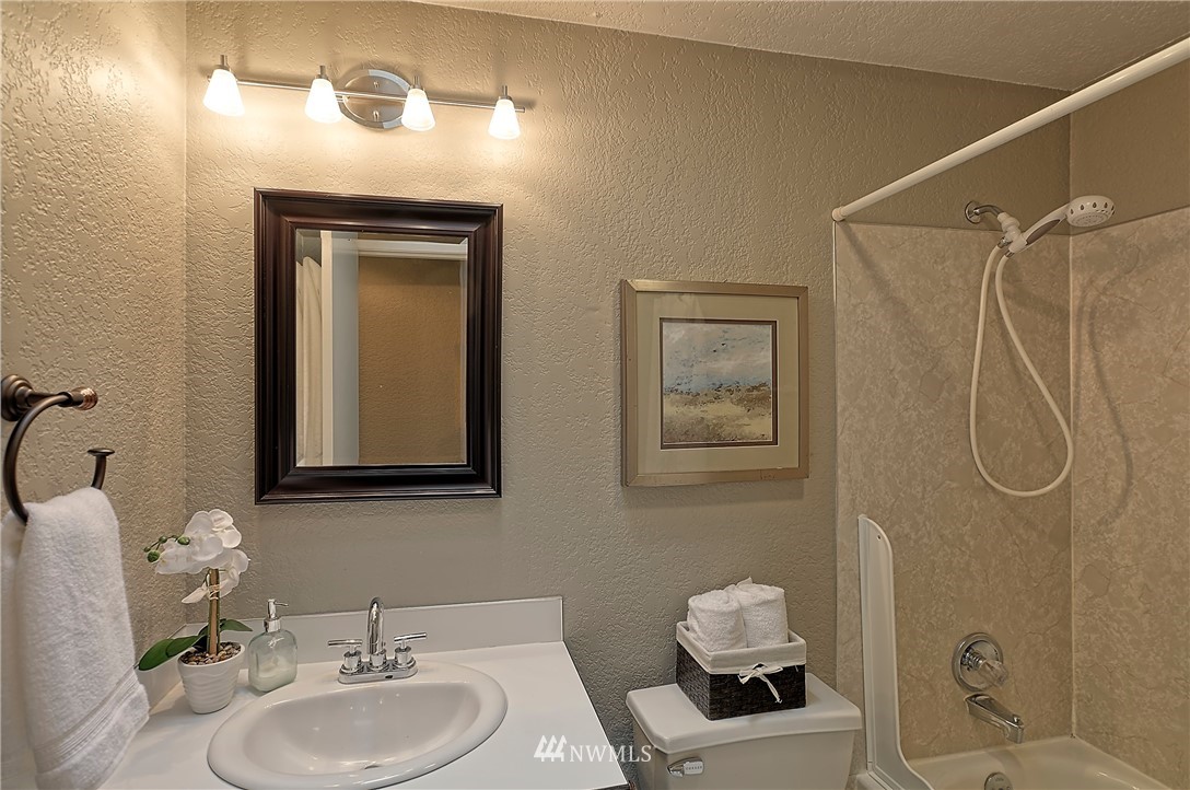 22429 18th Avenue Southeast Bothell, WA 98021 - Photo 25 of 29