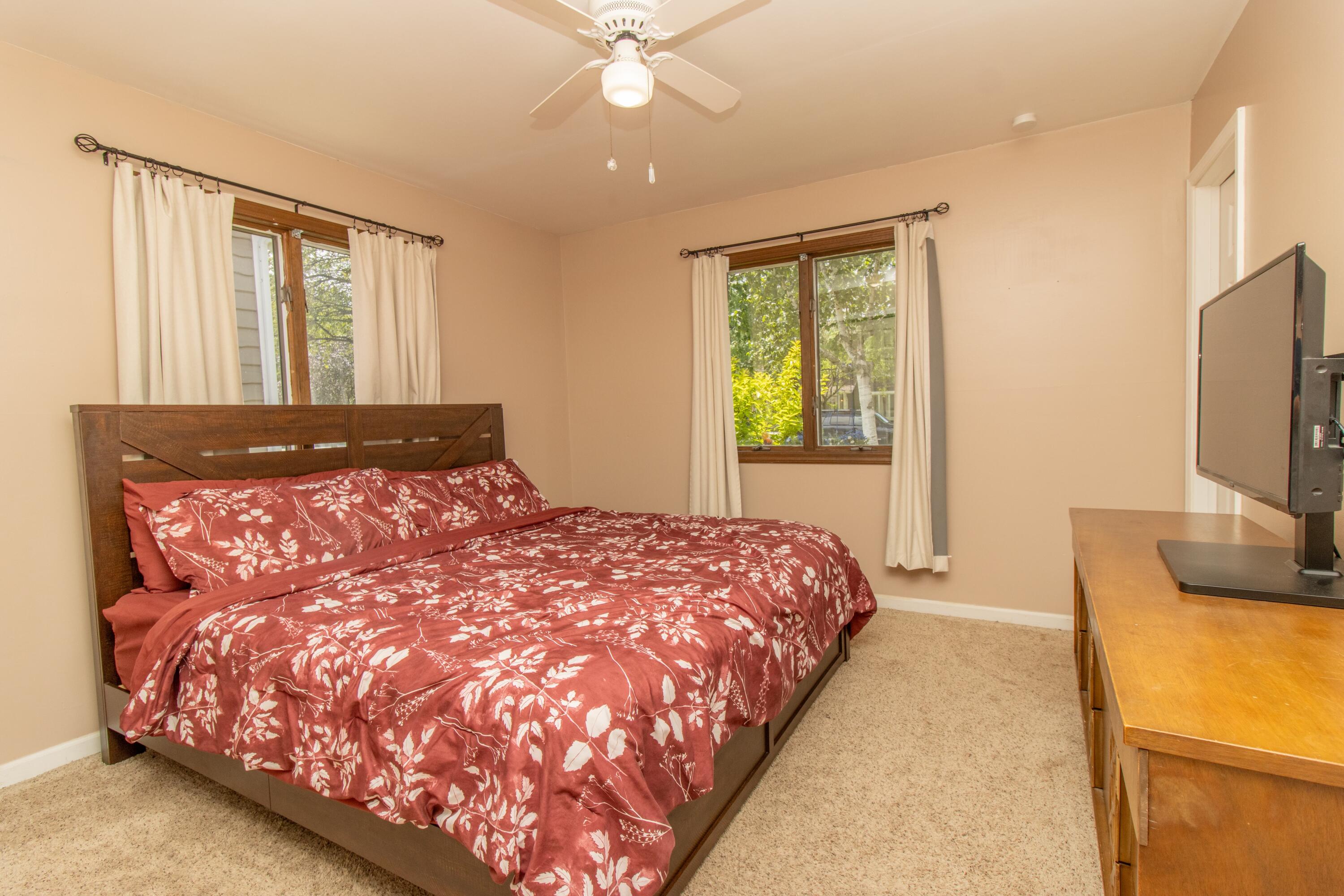 210 Clinton Street, Unit A Lowell, IN 46356 - Photo 14 of 25 3000x2000