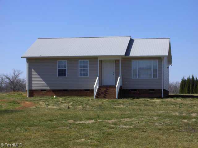 1372 Light Road Thomasville, NC 27360 - Photo 1 of 1 Exterior Front.