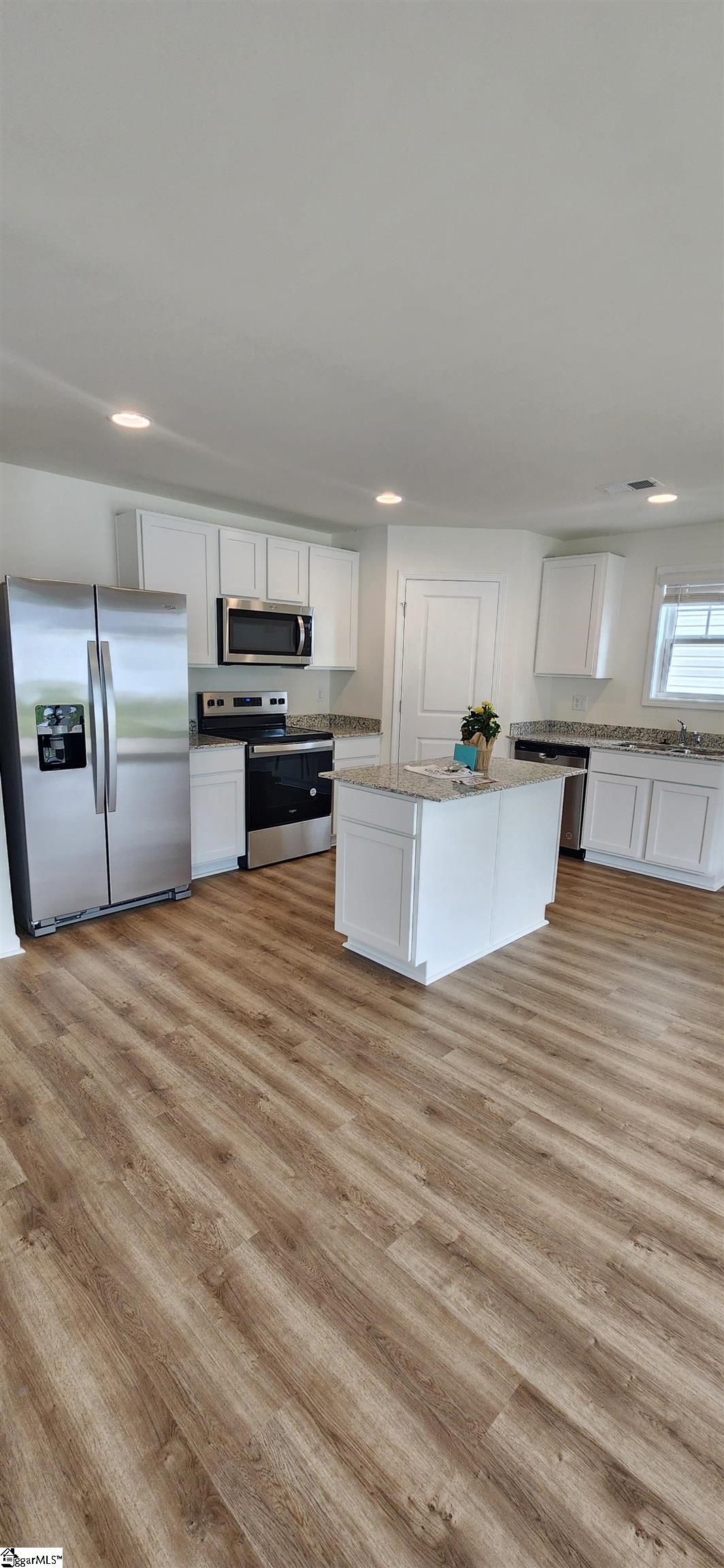 5035 Sunnycreek Drive Boiling Springs, SC 29316 - Photo 6 of 39