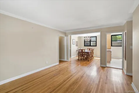 $325,000 | 86-22 155th Avenue, Unit 3L | Lindenwood