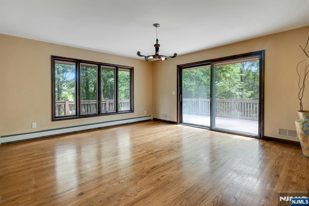 737 Ridge Road Butler, NJ 07405 - Photo 10 of 31