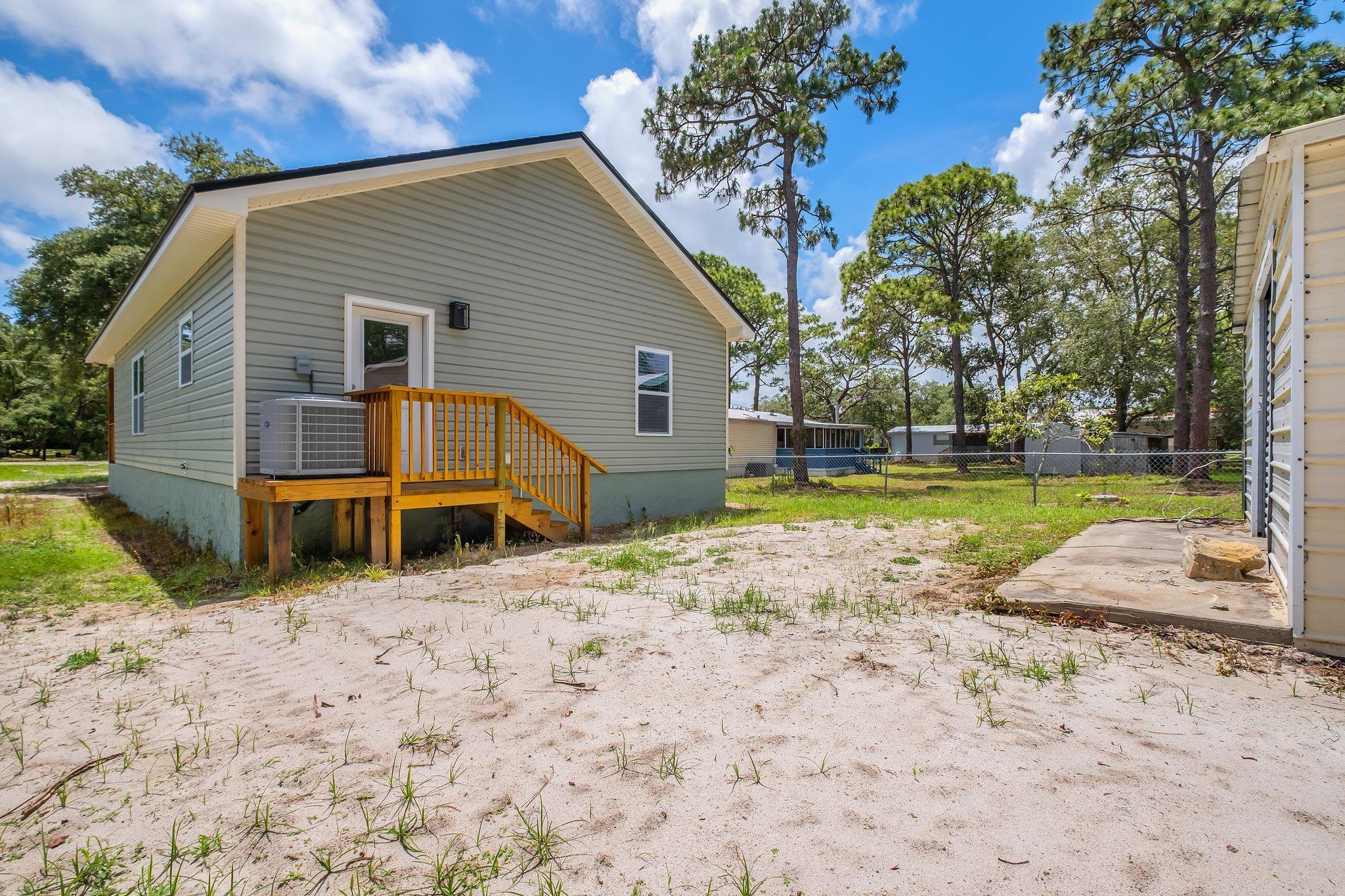 131 Delaware Street Carrabelle, FL 32322 - Photo 11 of 21