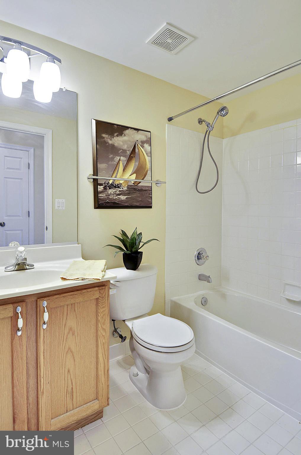 12713 Found Stone Road, Unit 304 Germantown, MD 20876 - Photo 16 of 20 Hall Bath