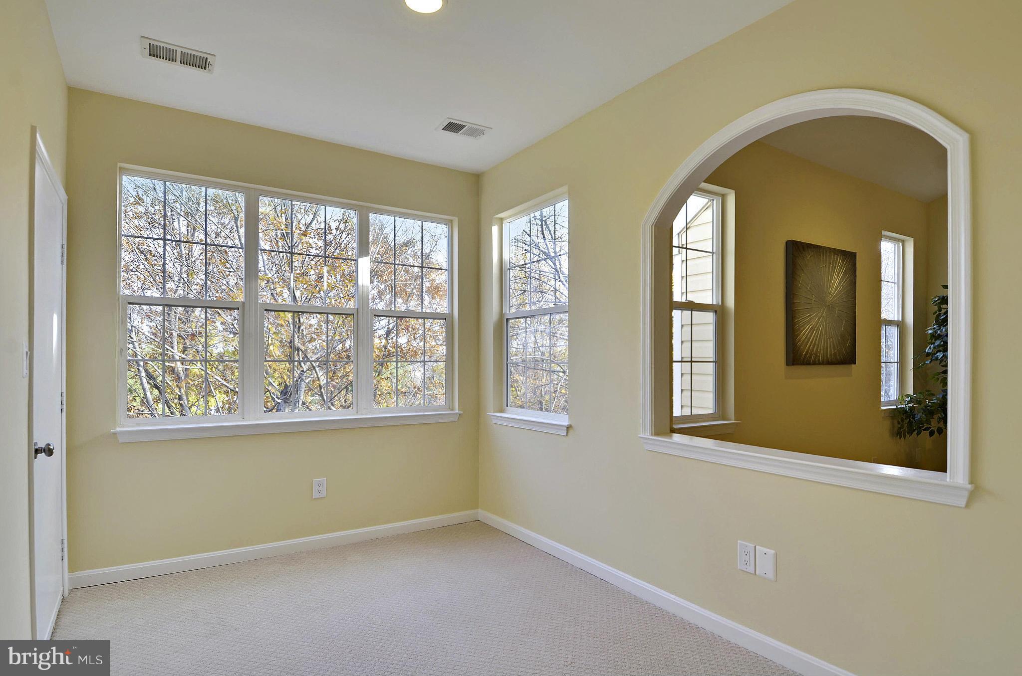 12713 Found Stone Road, Unit 304 Germantown, MD 20876 - Photo 9 of 20 Sunroom