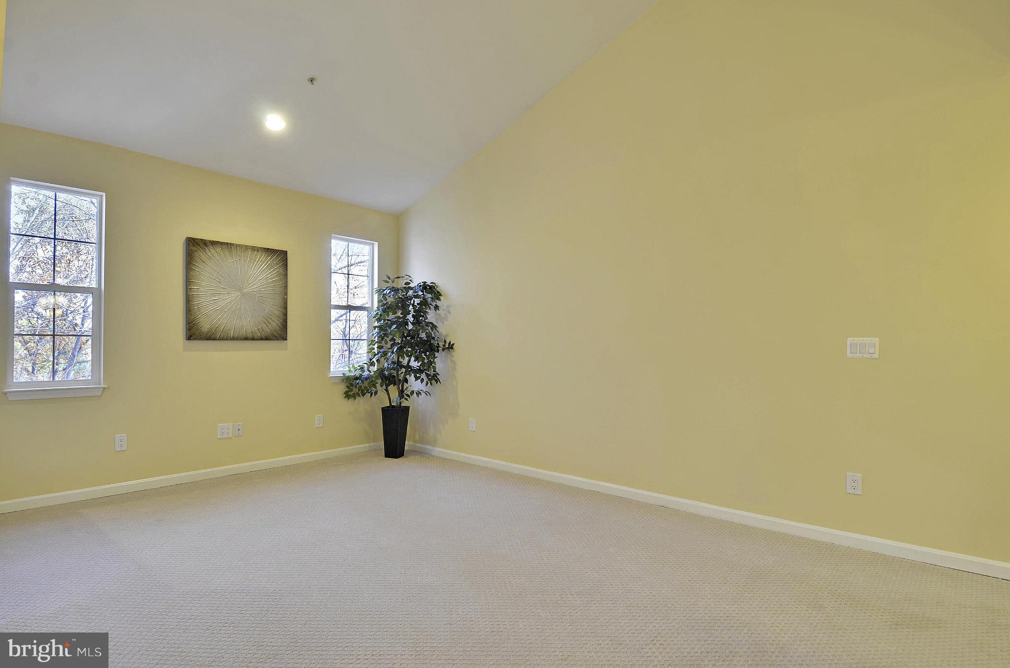12713 Found Stone Road, Unit 304 Germantown, MD 20876 - Photo 10 of 20 Living Room