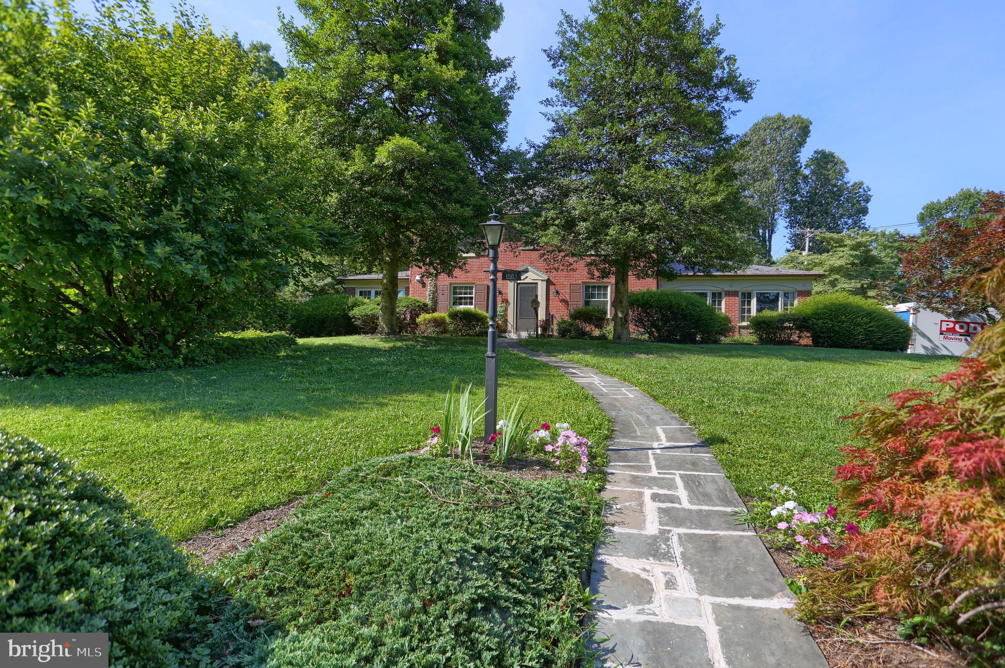 1503 Hillcrest Road Lancaster, PA 17603 - Photo 3 of 53 Gallery Image 3