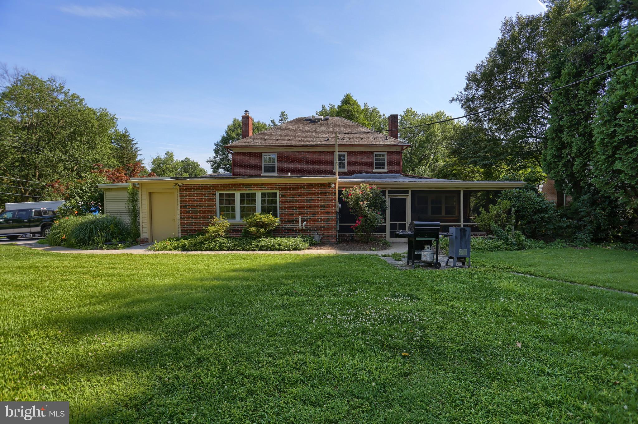 1503 Hillcrest Road Lancaster, PA 17603 - Photo 5 of 53 Gallery Image 5