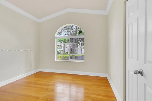 a view of empty room with window