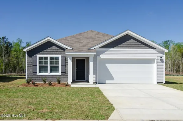$1,995 | 611 Avington Lane Northeast, Leland, NC 28451