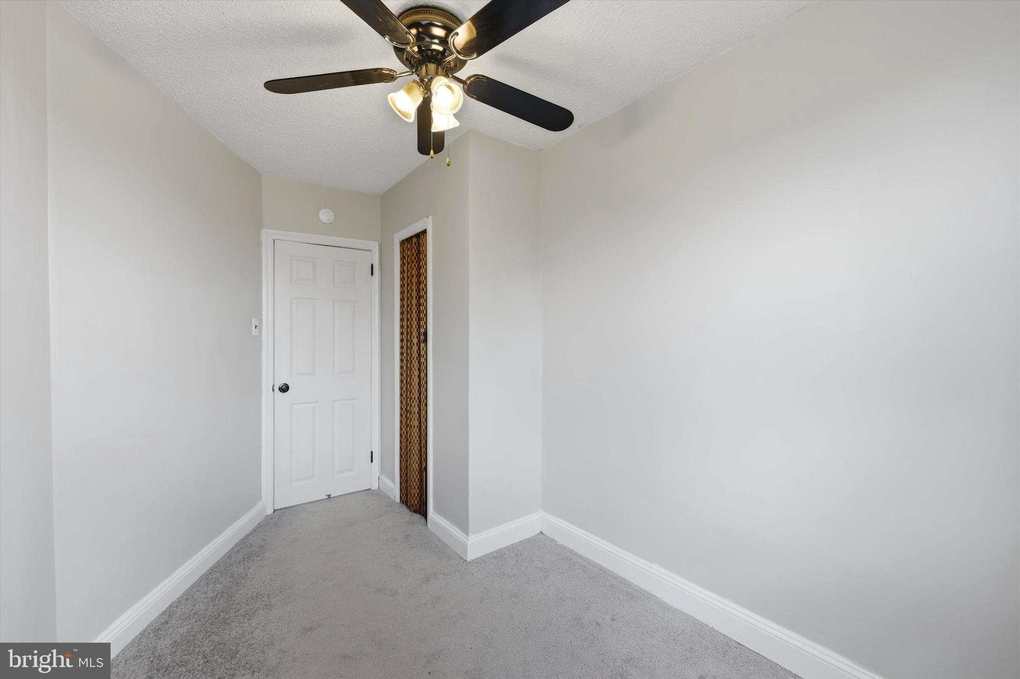 110 Academy Lane Upper Darby, PA 19082 - Photo 19 of 25