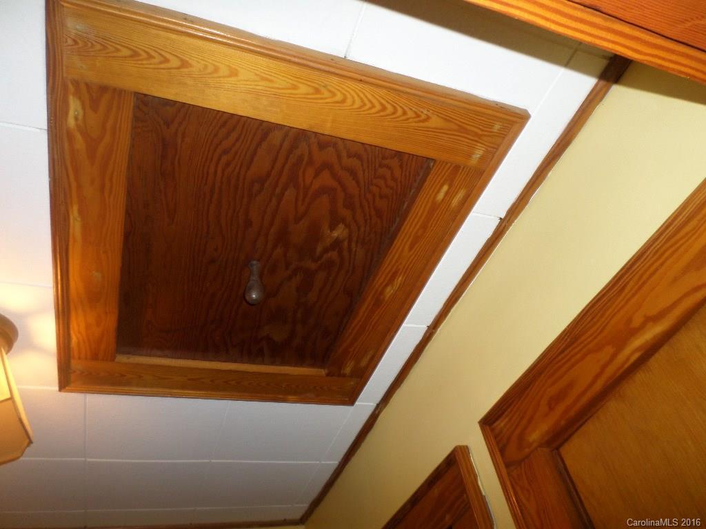 607 Allen Farm Road Canton, NC 28716 - Photo 17 of 21
