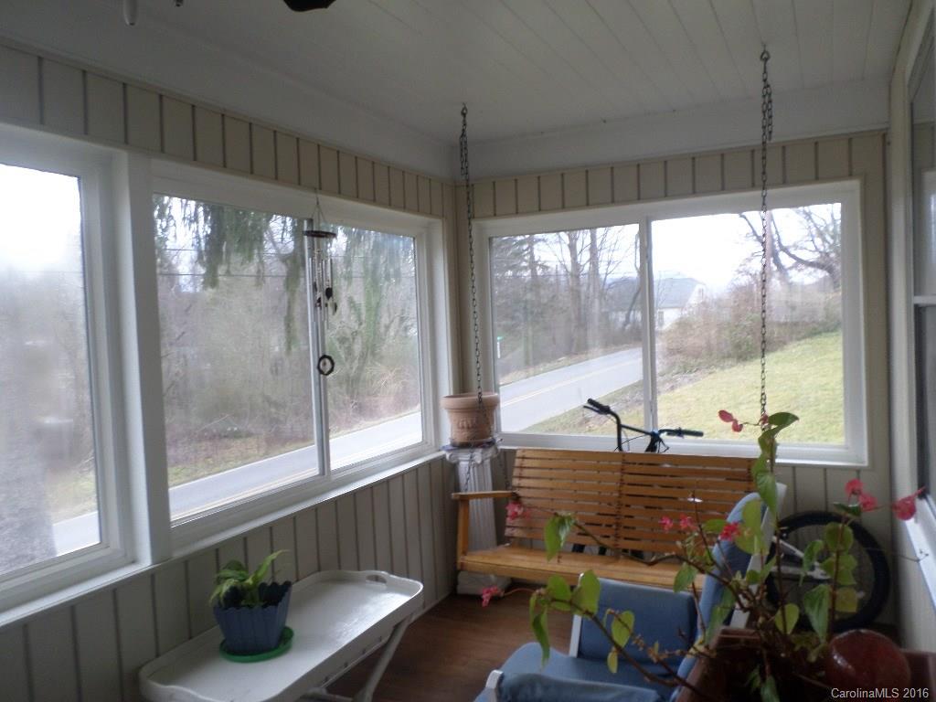 607 Allen Farm Road Canton, NC 28716 - Photo 4 of 21
