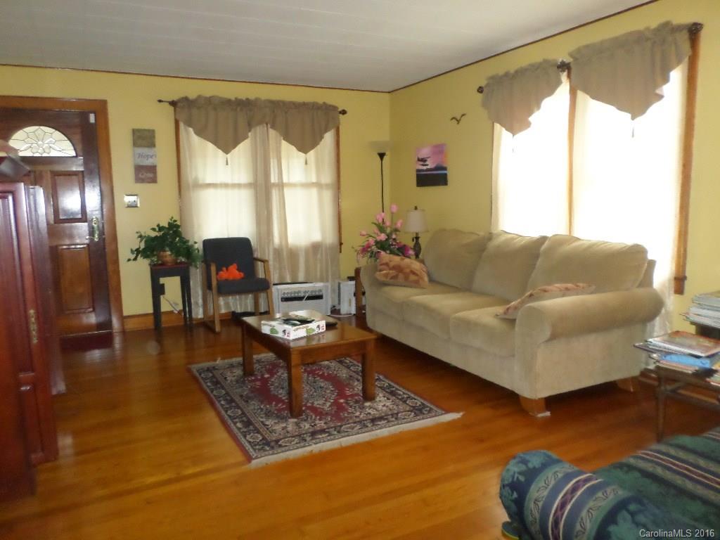 607 Allen Farm Road Canton, NC 28716 - Photo 8 of 21