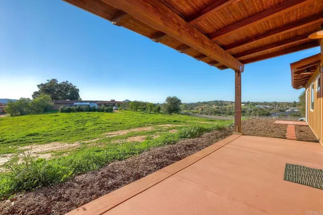 $3,900 | 29433 1/2 Cole Grade Road, Valley Center, CA 92082