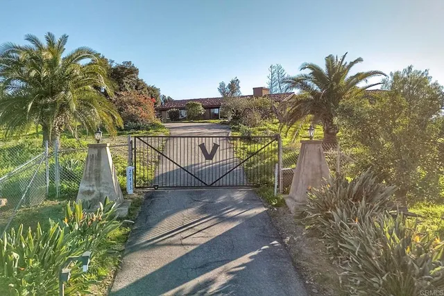 $3,900 | 29433 1/2 Cole Grade Road, Valley Center, CA 92082