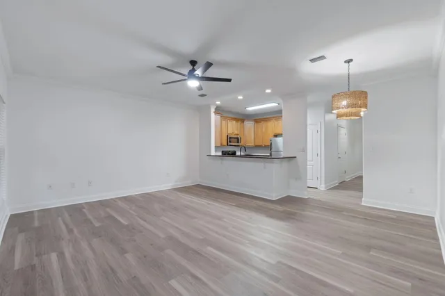 $2,250 | 245 Mattie M Kelly Boulevard, Destin, FL 32541