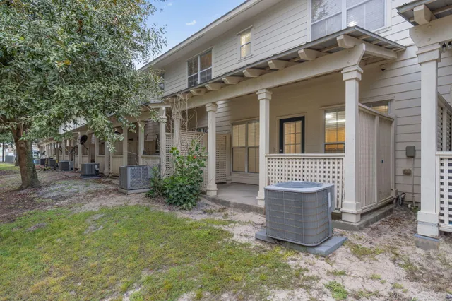 $2,250 | 245 Mattie M Kelly Boulevard, Destin, FL 32541