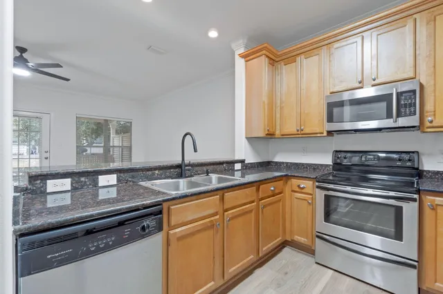 $2,250 | 245 Mattie M Kelly Boulevard, Destin, FL 32541