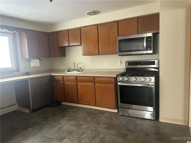 $1,700 | 781 Campbell Boulevard, Amherst, NY 14228