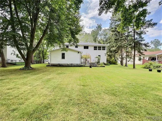 $1,700 | 781 Campbell Boulevard, Amherst, NY 14228