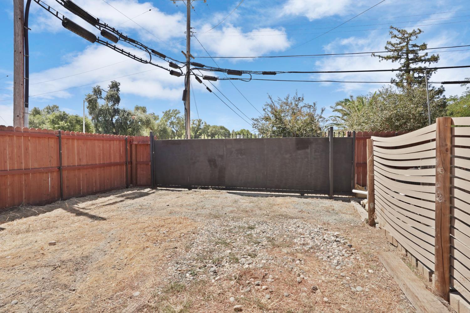 242 3rd Street Galt, CA 95632 - Photo 28 of 31 a view of a backyard