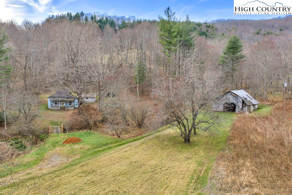 9716 3 Top Road Todd, NC 28684 - Photo 7 of 23 a view of a outdoor space