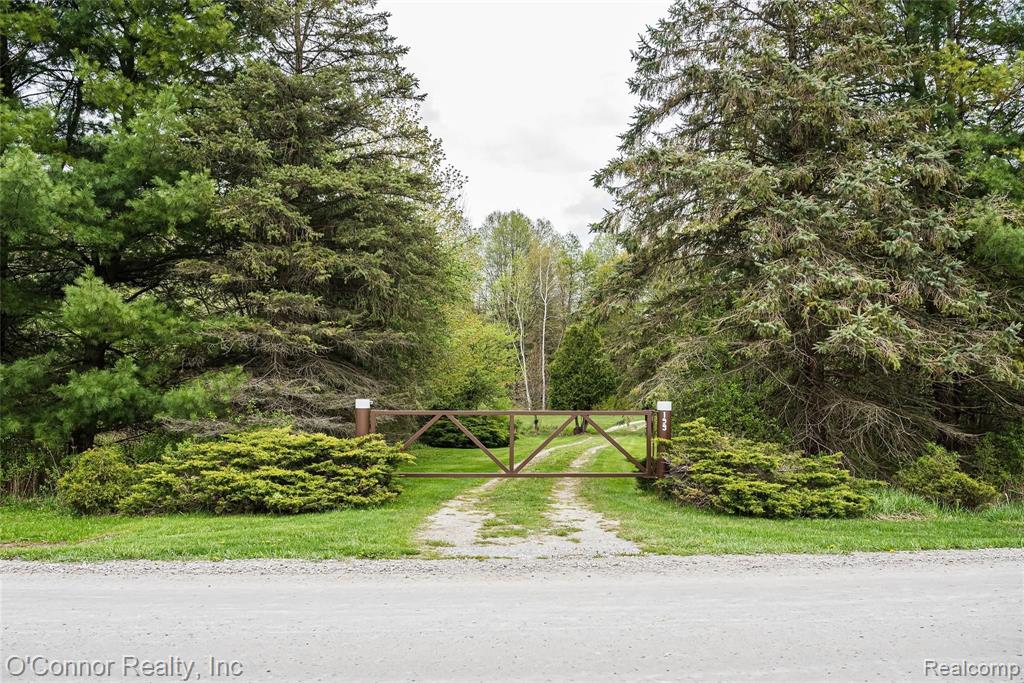 V/l Pine River Road St. Clair, MI 48079 - Photo 1 of 36 Gallery Image 1