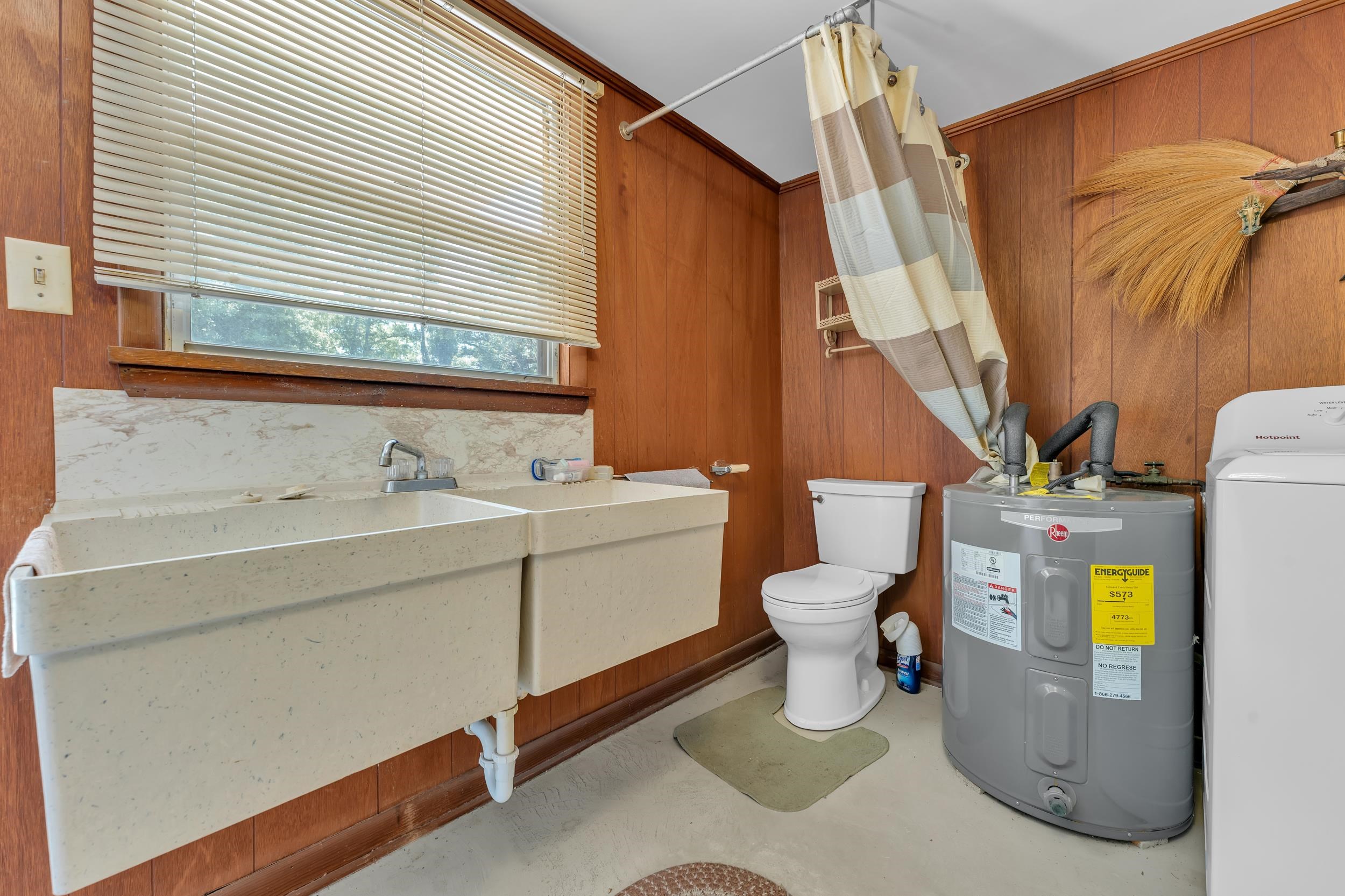 605 South Cedar Street Foley, AL 36535 - Photo 24 of 44 Half bath in bonus room