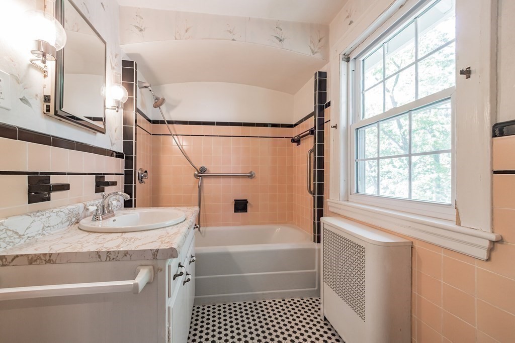 24 Grandview Road Arlington, MA 02476 - Photo 28 of 31