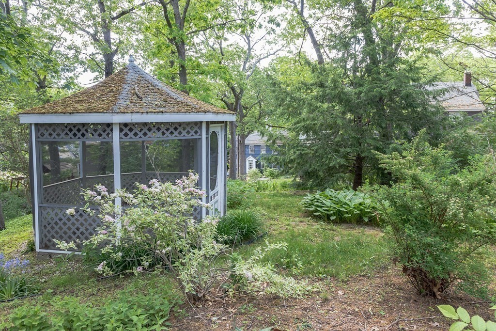 24 Grandview Road Arlington, MA 02476 - Photo 3 of 31