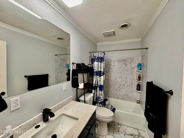 $259,500 | 1724 Moonmist Drive, Yazoo City, MS 39194