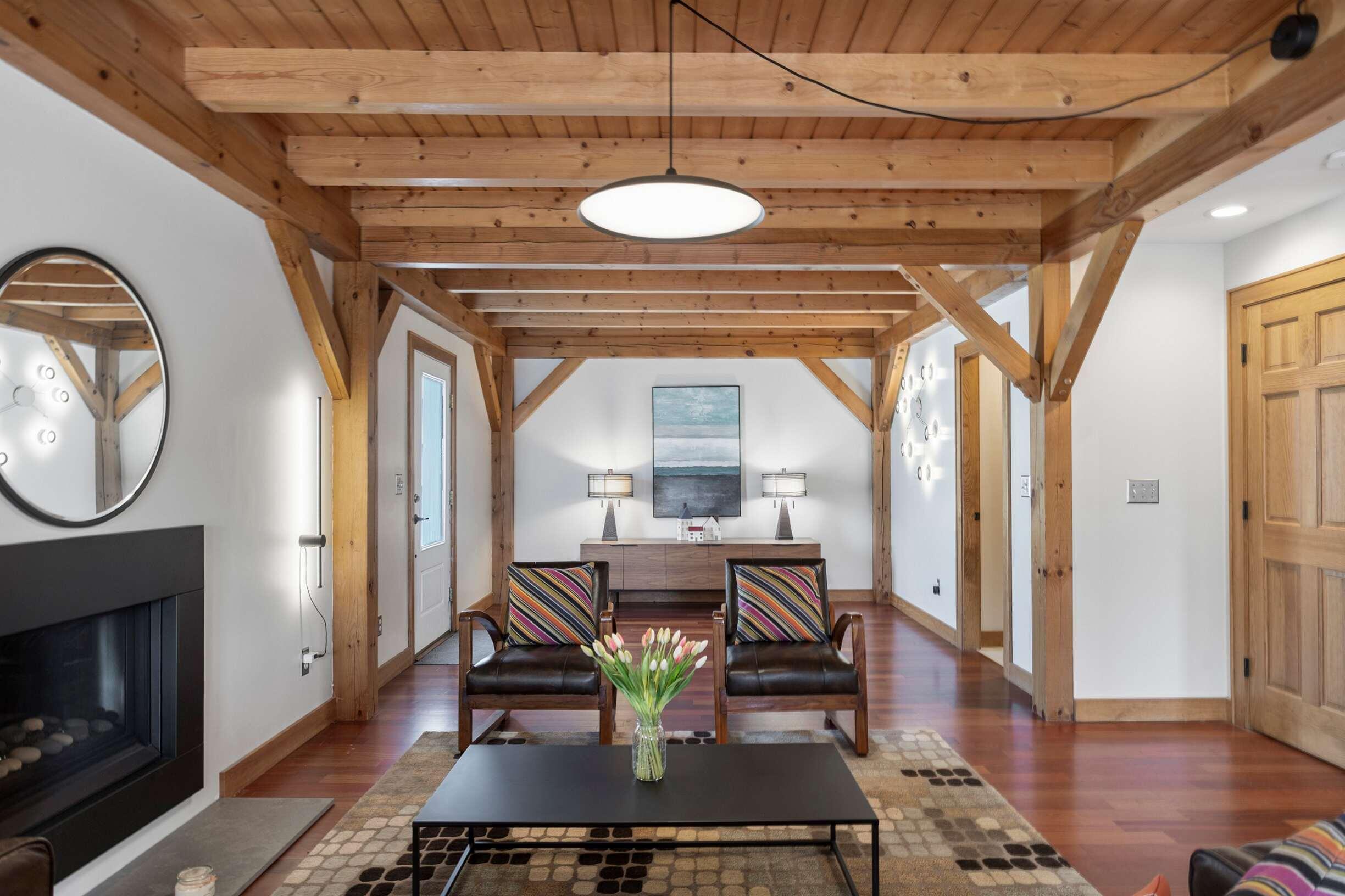 263 Long Sands Road, Unit 2 York, ME 03909 - Photo 19 of 40 Living Room